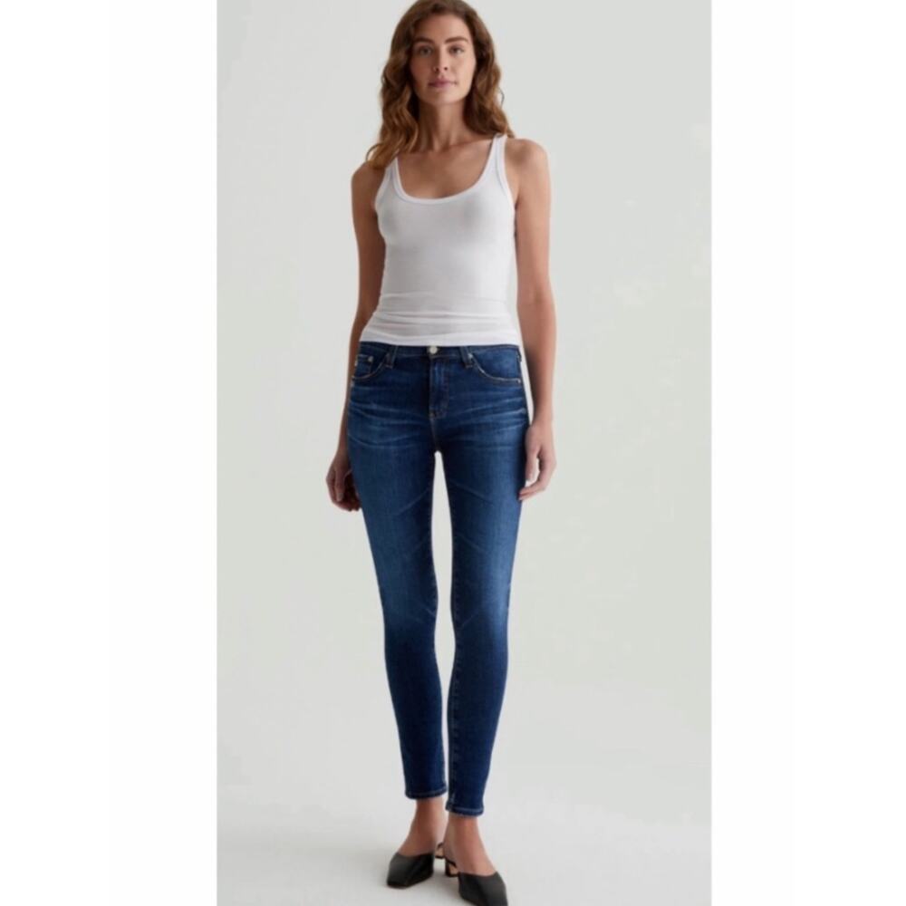 AG Middi Ankle Jeans in 10 Year Wash.